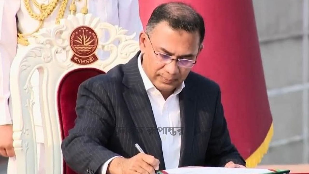 বন্যাদুর্গতদের পাশে দাঁড়াতে প্রশাসন ও দলীয় নেতাকর্মীদের নির্দেশ প্রধানমন্ত্রীর